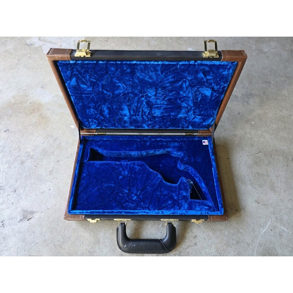 Handgun Display / Presentation Case – Blue Velvet Interior- includes lock key